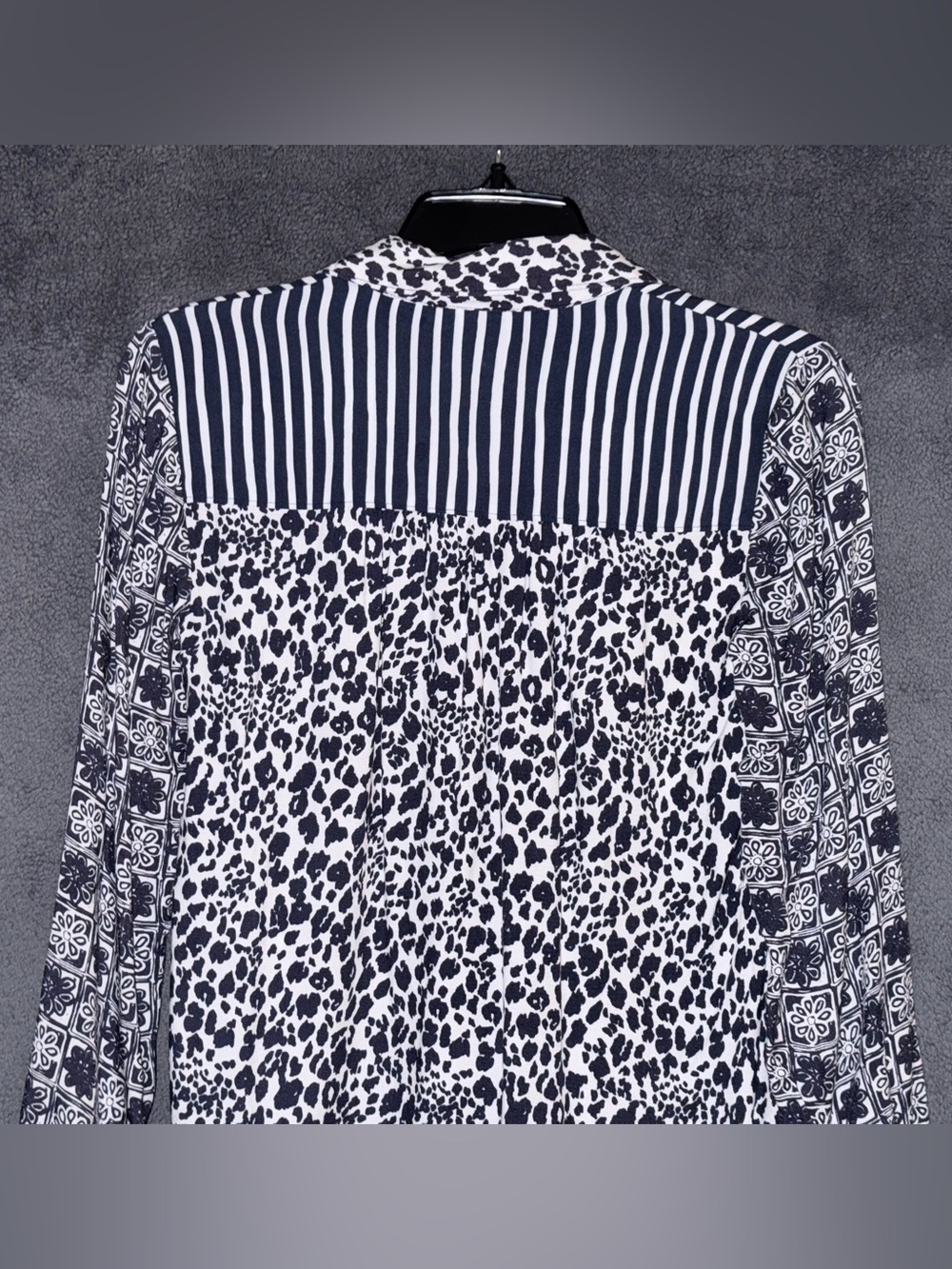 Maeve by Anthropologie Black and White Mixed-Print Button-Down Shirt Size XXSP - Picture 7 of 10
